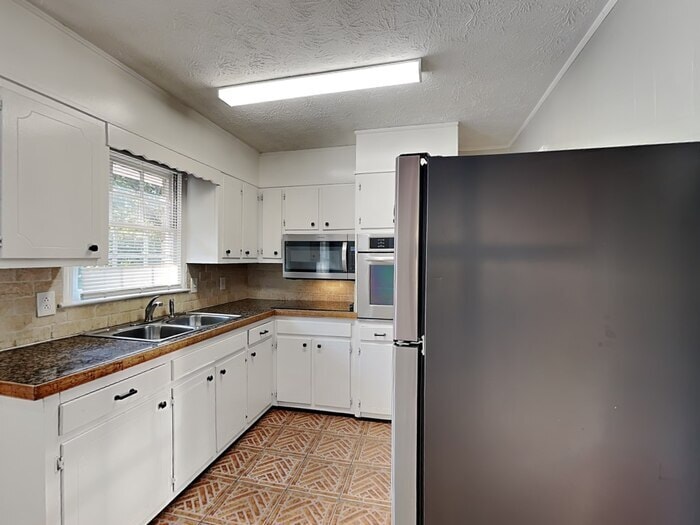 Building Photo - 4253 Telida Trail