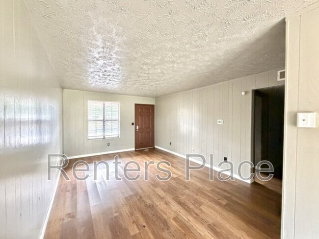 Building Photo - 812 S Adair St