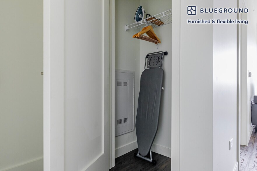 Building Photo - 100 N Addison Ave