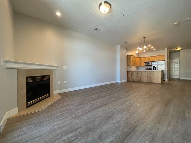 Building Photo - Luxury 2 Bedroom Condo in Downtown Provo W...