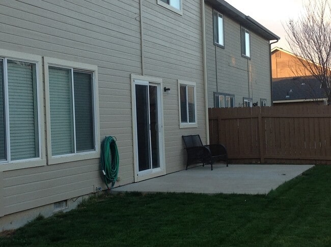 Building Photo - 6214 N Silver Elm Way