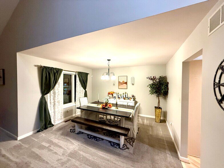 Building Photo - 45 Waters Way