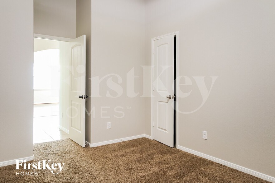 Building Photo - 18030 Dorman Draw Ln