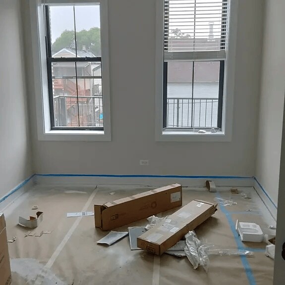 Building Photo - 3358 N Sheffield Ave