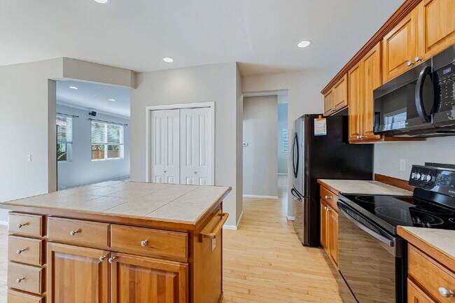 Building Photo - NOT SHOWING THIS PROPERTY. WE ALREADY HAVE...