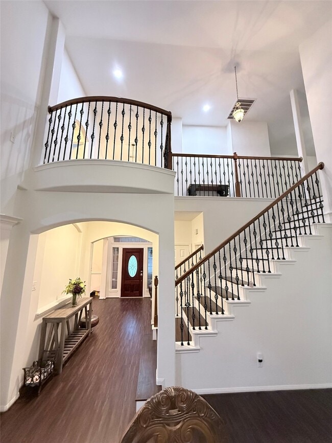 Building Photo - 18406 S Roaring River Ct