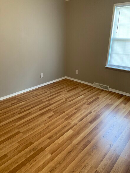 Building Photo - 7153 Whitney Rd