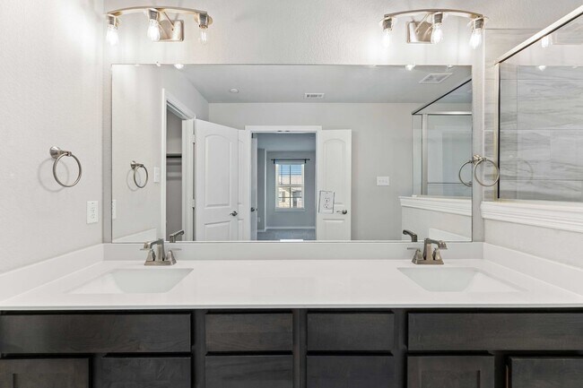 Building Photo - 8021 Scanlan Trl