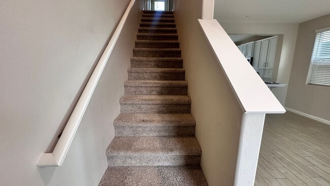 Building Photo - Must See! 3 bedroom, 2 bathroom located in...
