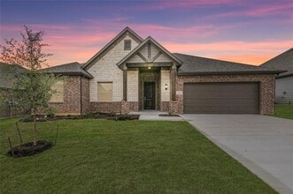 Building Photo - 232 Gardenia Dr