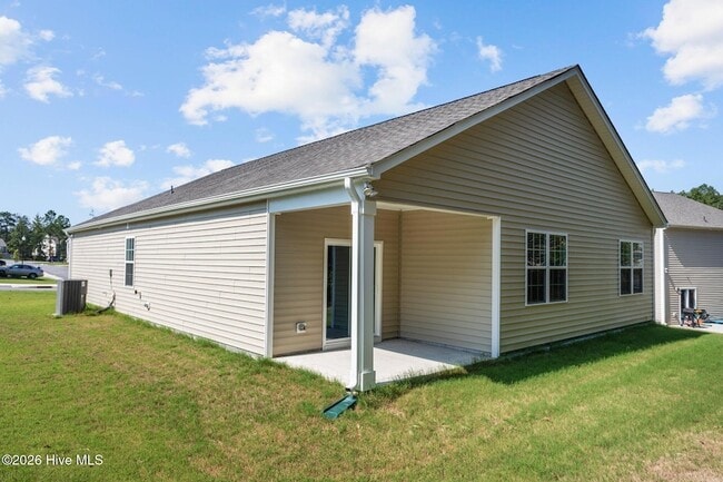 Building Photo - 284 Roberts Pl