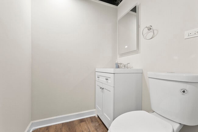 Building Photo - 141 N Peck Ave