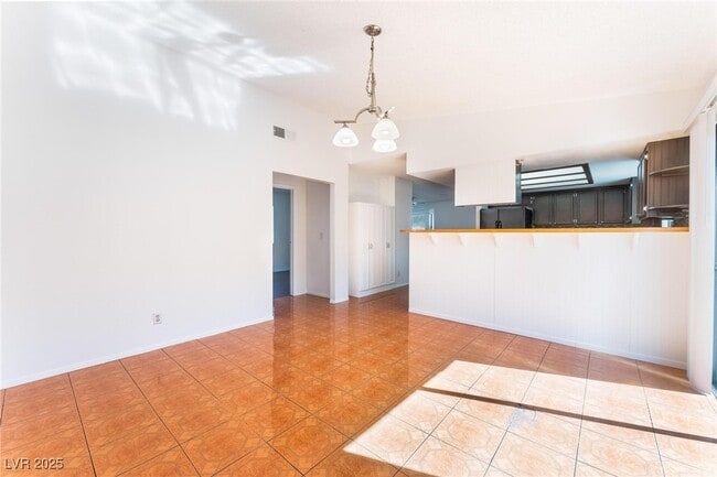Building Photo - 509 Sheffield Dr