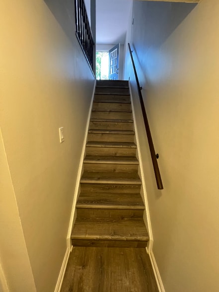 Building Photo - 231 Shady Ridge Dr