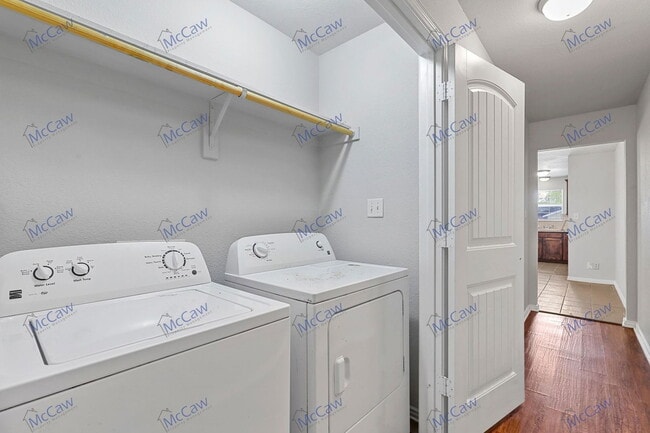 Building Photo - 3108 Lincoln Ave