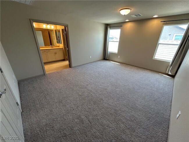 Building Photo - 9805 Fox Estate St