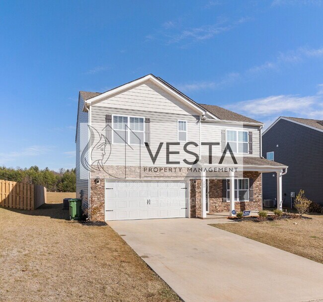 Building Photo - 240 Ridgeview Ln