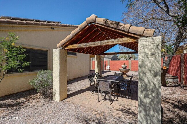 Building Photo - 3974 N Dead Wood Dr