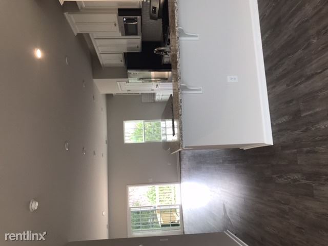 Primary Photo - 3 br, 3.5 bath Townhome - Village of Apex