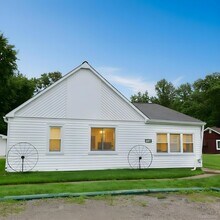 Building Photo - 48677 Sugarbush Rd