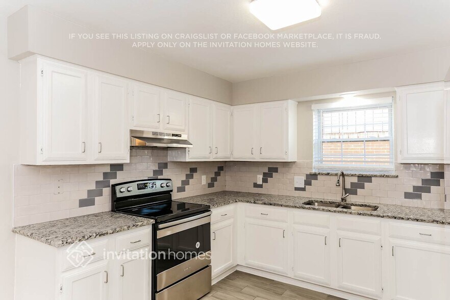Building Photo - 6221 Hott Springs Dr