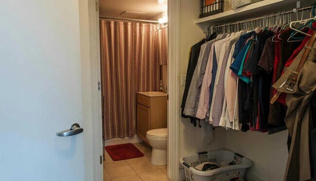 Building Photo - 800 4th St SW