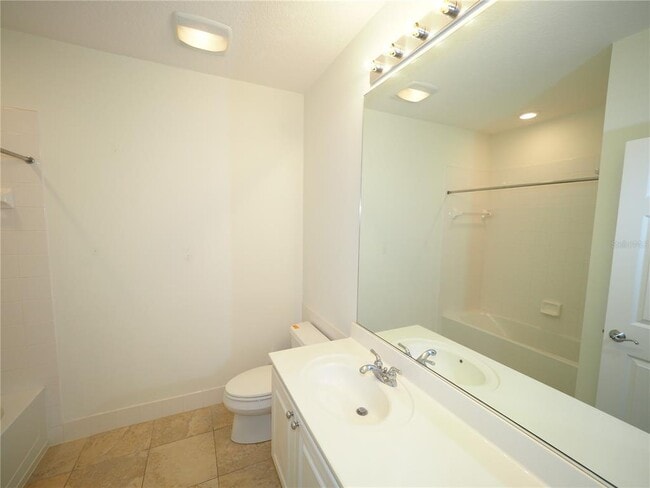 Building Photo - 1553 Napoli Dr W