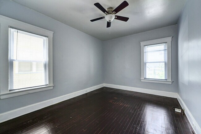 Building Photo - 1292 Fry Ave