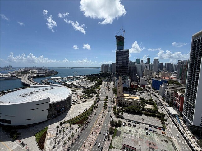 Building Photo - 888 Biscayne Blvd