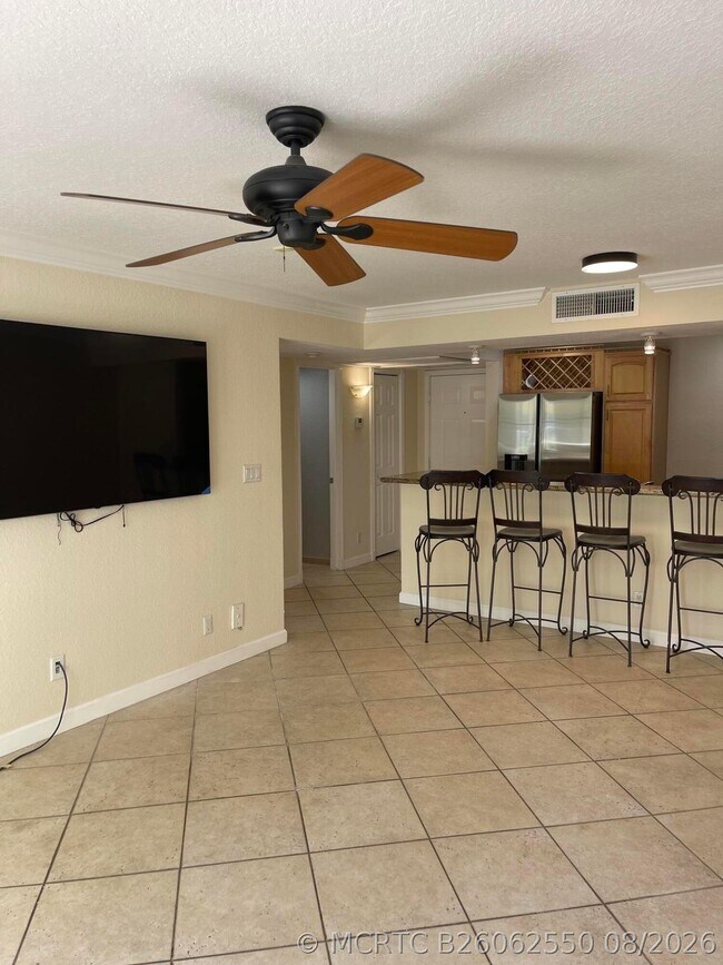 Building Photo - 1515 E Broward Blvd