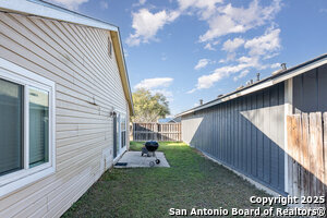 Building Photo - 5550 Rangeland St