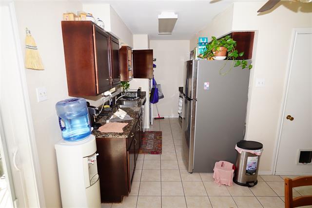 Building Photo - 2112 Overglen Dr