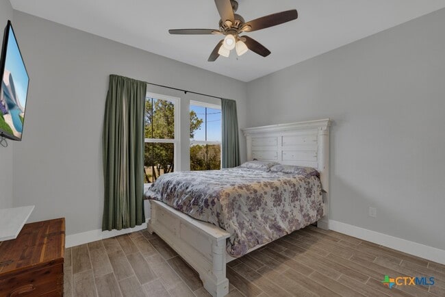 Building Photo - 315 Hilltop Ridge