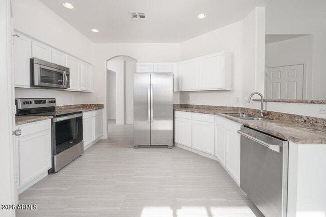 Building Photo - 26515 N 67th Dr