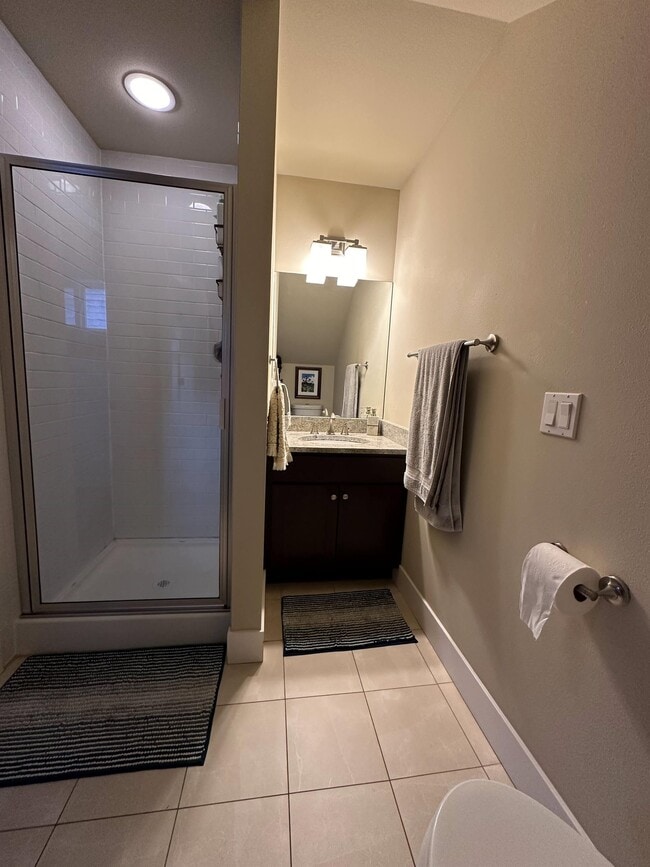 Building Photo - 335 23rd Ave E