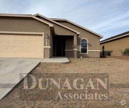 Building Photo - Nice 3 bedroom, 2 bath home