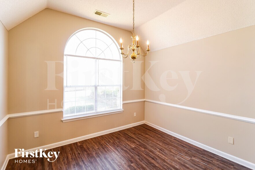 Building Photo - 1523 Beringer Dr