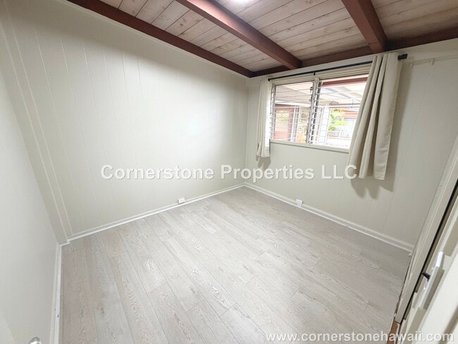 Building Photo - 1558 Hoonipo St