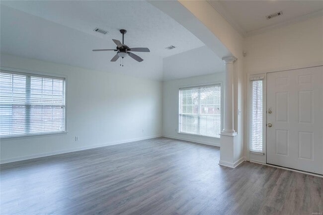 Building Photo - 8978 Stoneridge Pl