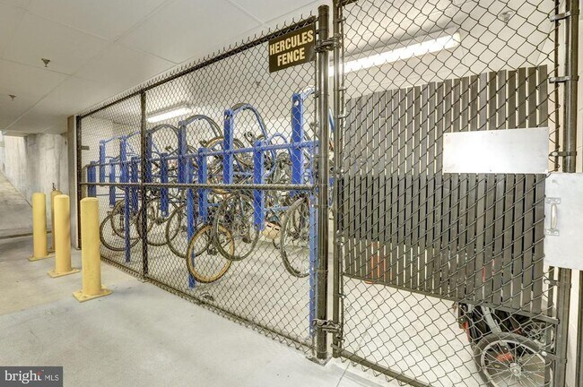 Building Photo - 1311 13th St NW