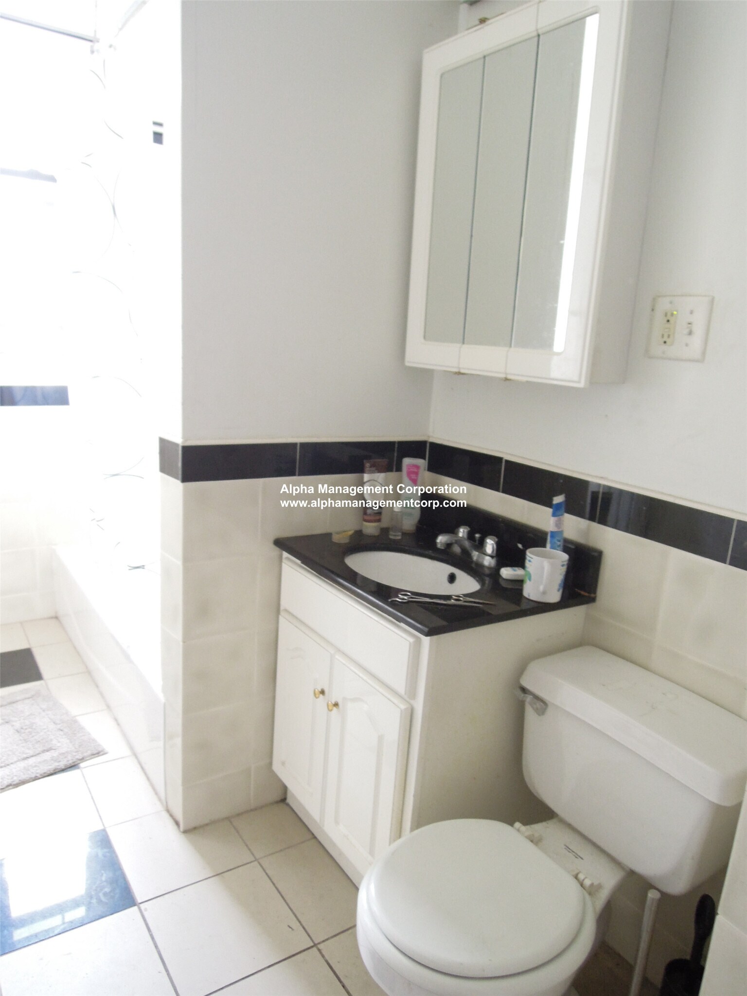 Building Photo - 204 Hemenway St