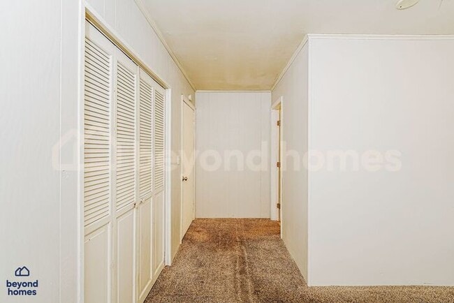 Building Photo - Cozy Comfort Meets Classic Charm in Killou...