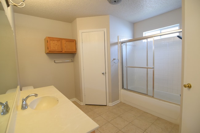 Building Photo - 4402 Matt Dr