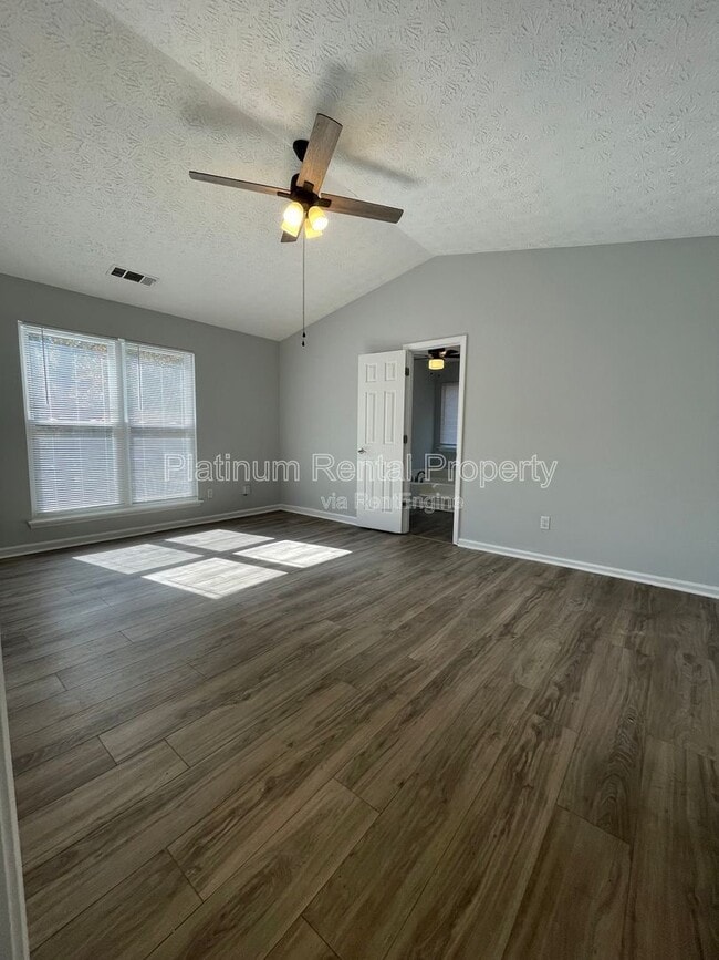 Building Photo - 1630 Creek Crossing SE