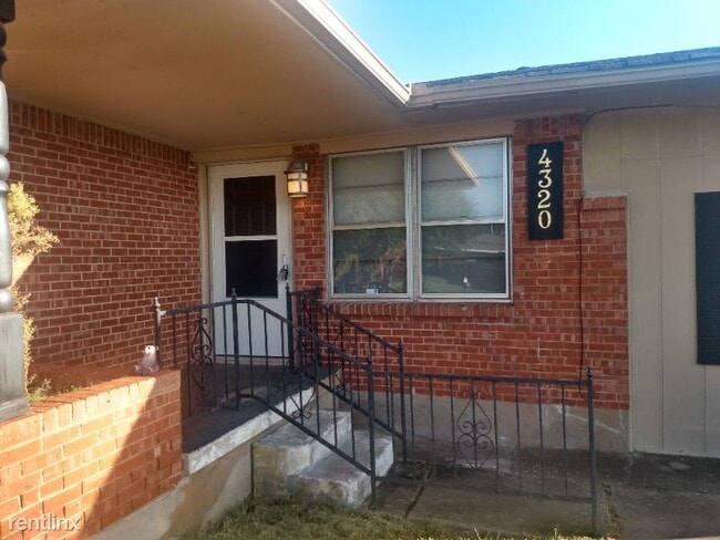 Primary Photo - 3 br, 1 bath House - 4320 NW Pollard Ave