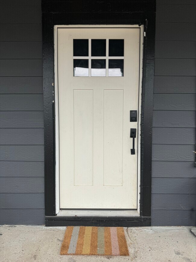 Building Photo - 5006 Hardy St