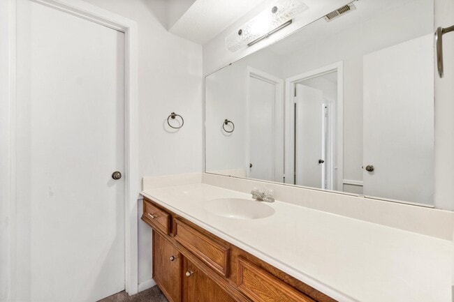 Building Photo - 29 W Torch Pine Cir