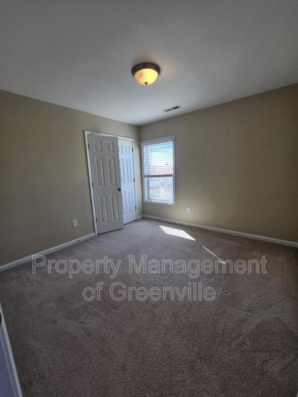 Building Photo - 695 Flintrock Dr