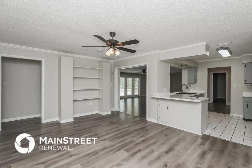 Building Photo - 4400 Old Colony Rd