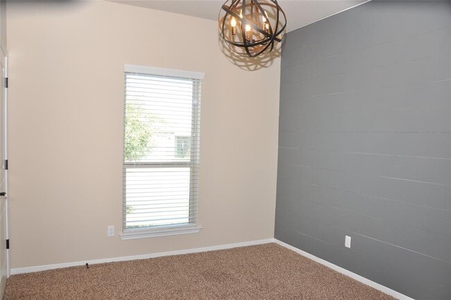 Building Photo - 5603 Drury Ln